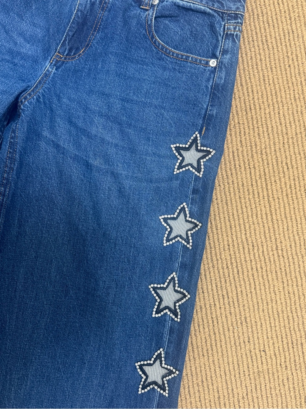 Alice + Olivia AMAZING EMBELLISHED JEAN - Picture 4 of 5